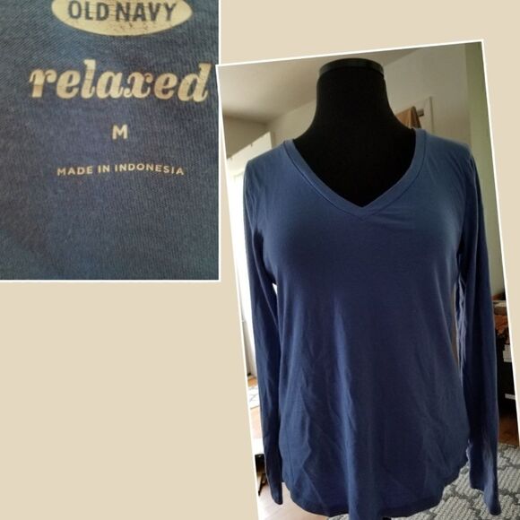 Old Navy MEDIUM blue relaxed fit long sleeve top - Picture 1 of 1